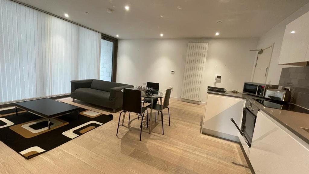 London Docklands Stays - One Bed Apartment 런던 외부 사진